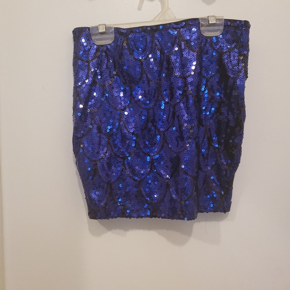 Lily White Blue Sequins Mini Skirt